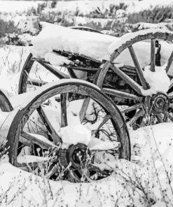 Black and White Old Wagon in The Snow Diamond Paintings